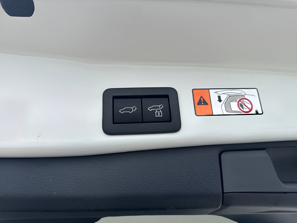 Used 2026 Toyota RAV4 XLE Premium w/ Weather Package FWD image 19
