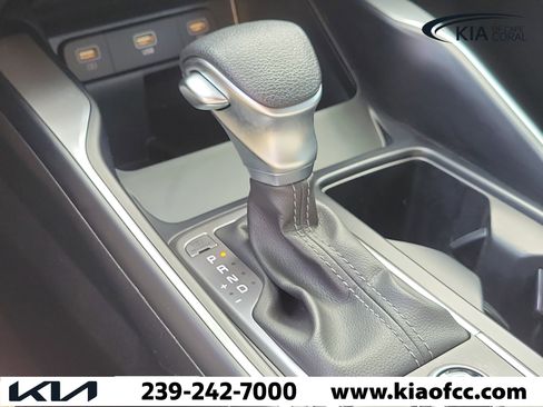 Used 2023 Kia Sorento LX FWD image 31