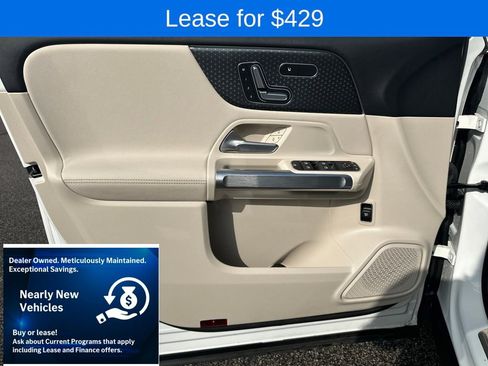 Used 2025 Mercedes-Benz GLB 250 4MATIC image 26