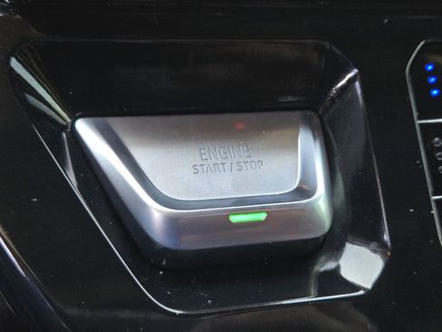 Used 2024 GMC Sierra 1500 AT4 w/ AT4 Premium Package image 24