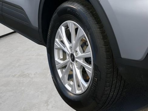 Used 2023 Ford Escape Active image 9