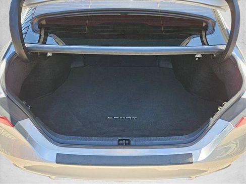 Used 2023 Toyota Camry SE w/ Convenience Package FWD image 8