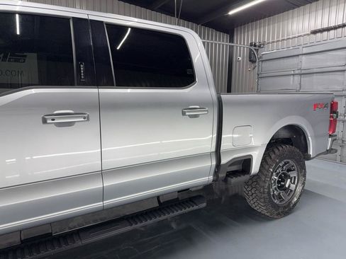 Used 2024 Ford F250 Lariat w/ Lariat Ultimate Package AWD/4WD image 6