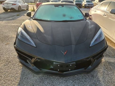 Used 2024 Chevrolet Corvette Stingray Preferred Cpe w/ Body-Color Dual Roof Package RWD image 2