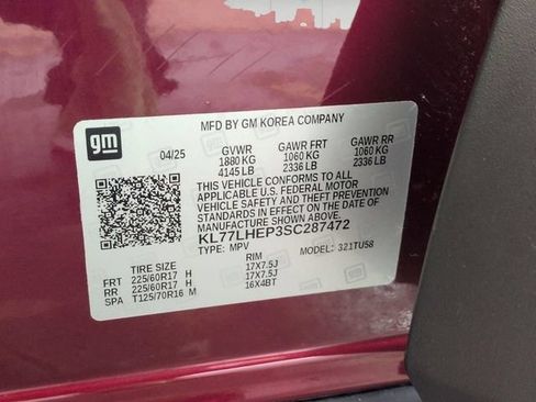Used 2025 Chevrolet Trax LT w/ LT Convenience Package FWD image 32