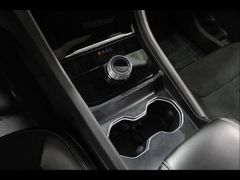 Used 2024 Jeep Grand Cherokee L Altitude AWD/4WD image 15