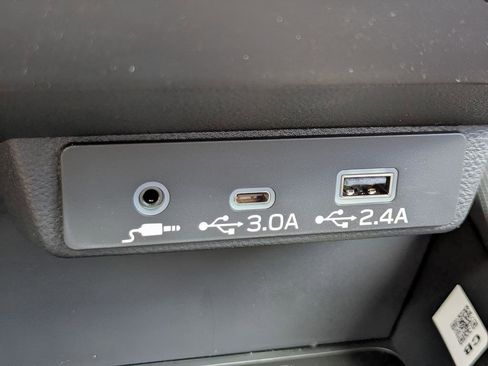 Used 2026 Subaru Forester Premium AWD/4WD image 22