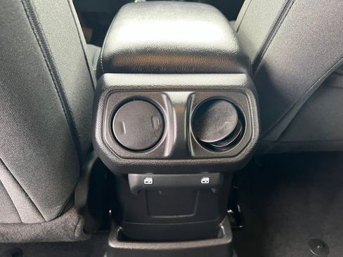 Used 2024 Jeep Wrangler Unlimited w/ Technology Group image 31