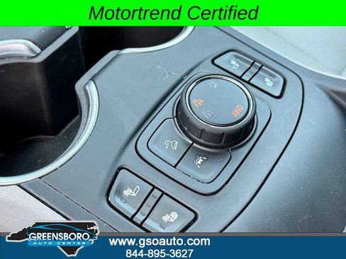 Used 2021 GMC Terrain SLT w/ LPO, Bright Accent Package AWD/4WD image 18