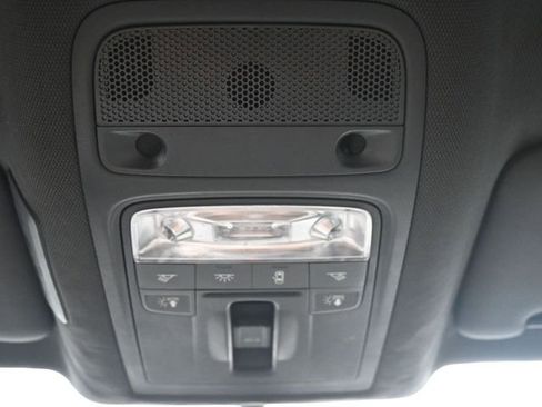 Used 2018 Audi Q3 2.0T Premium image 19