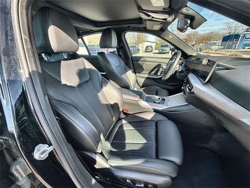 Used 2025 BMW 330i Sedan image 27