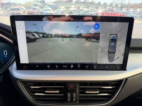 Used 2024 Ford Escape Platinum w/ Premium Technology Package image 25