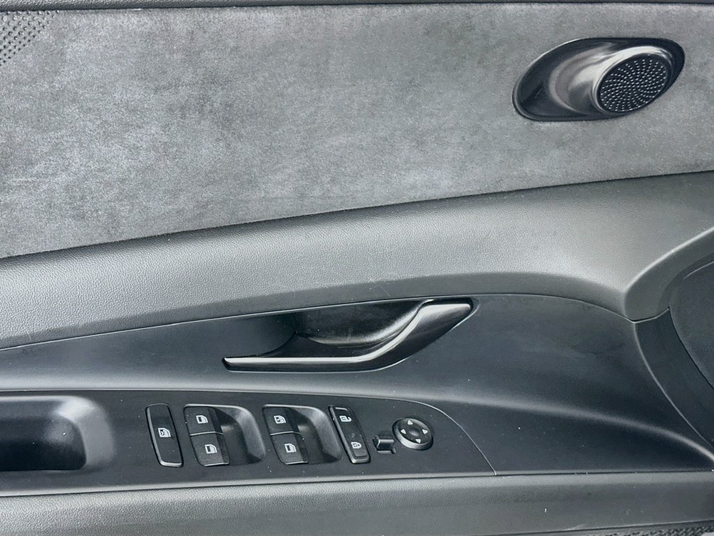 Certified 2023 Hyundai Elantra N FWD image 18
