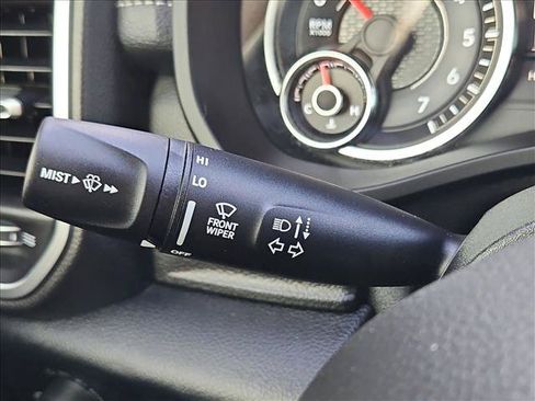 Used 2019 RAM 1500 Laramie RWD image 11