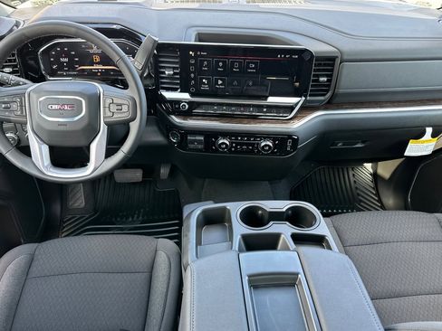 Used 2026 GMC Sierra 1500 Elevation image 10