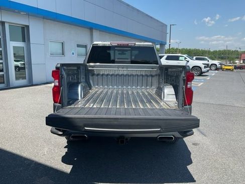 Used 2021 Chevrolet Silverado 1500 RST w/ Convenience Package II AWD/4WD image 18