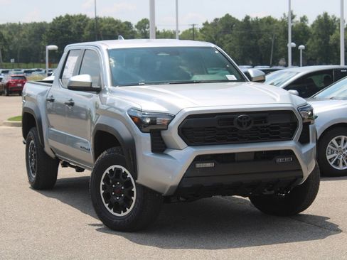 New 2025 Toyota Tacoma TRD Off-Road image 5