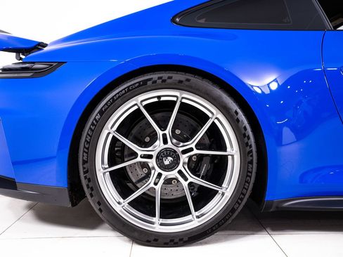 Used 2026 Porsche 911 GT3 RWD image 16