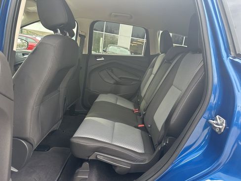 Used 2017 Ford Escape SE w/ SE Cold Weather Package image 27