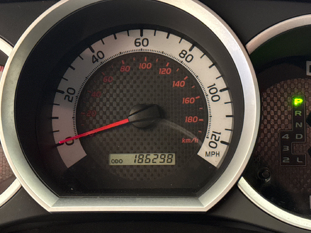 Used 2012 Toyota Tacoma PreRunner w/ SR5 Pkg RWD image 32