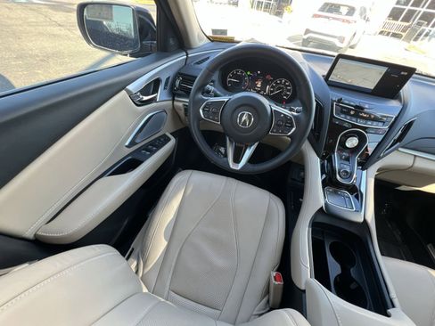 Certified 2023 Acura RDX FWD w/ Technology Package image 4