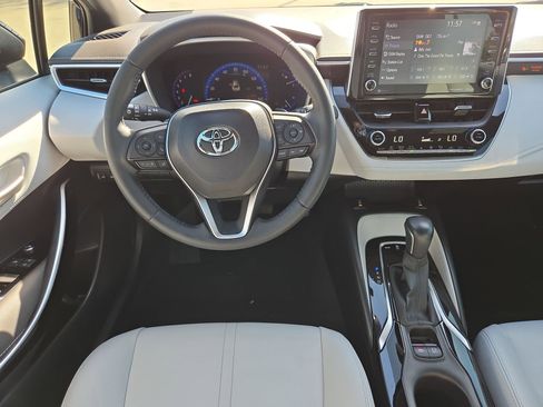 Used 2021 Toyota Corolla XSE w/ Carpet Mat Package (TMS) image 27