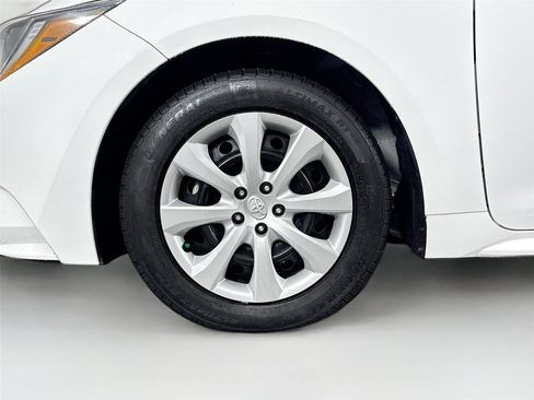 Certified 2024 Toyota Corolla LE FWD image 40