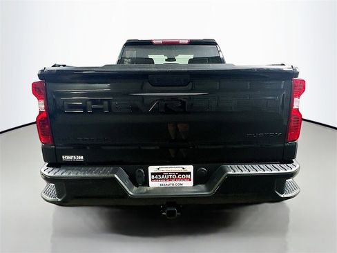 Used 2023 Chevrolet Silverado 1500 Custom w/ 2.7L Blackout Package image 6