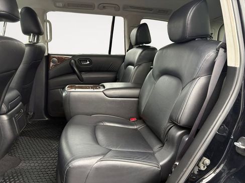 Used 2017 INFINITI QX80 4WD image 13