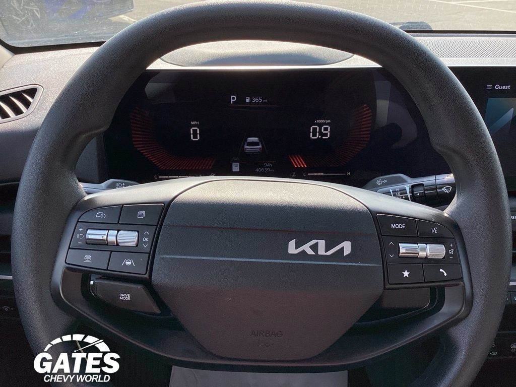 Used 2025 Kia K4 FWD image 21