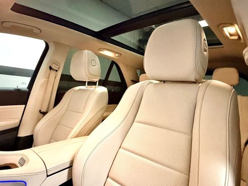 Certified 2024 Mercedes-Benz GLE 350 4MATIC image 25