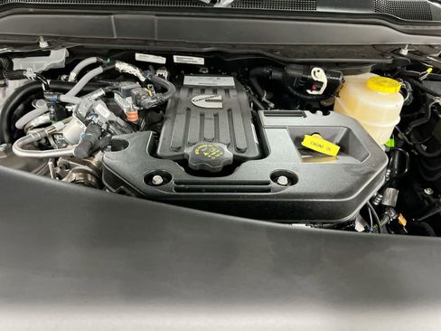 New 2026 RAM 2500 Big Horn AWD/4WD image 25