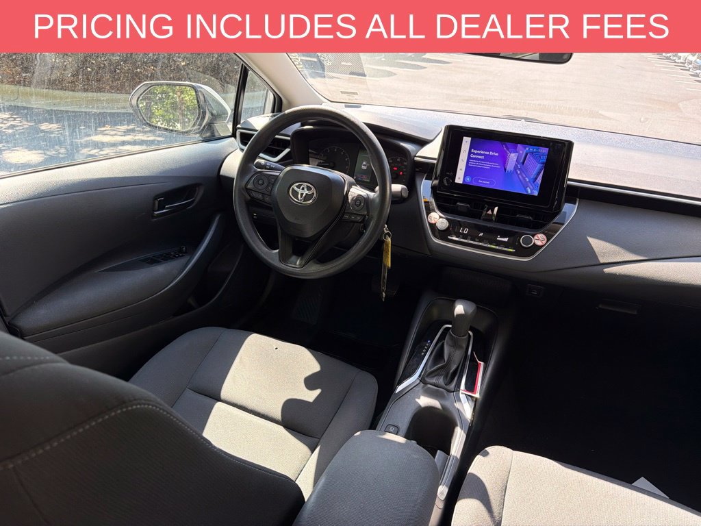 Used 2025 Toyota Corolla LE FWD image 8