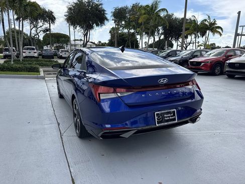 Used 2021 Hyundai Elantra SEL w/ Convenience + Premium Package FWD image 13