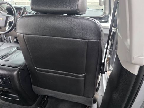 Used 2019 Chevrolet Tahoe LT RWD image 32