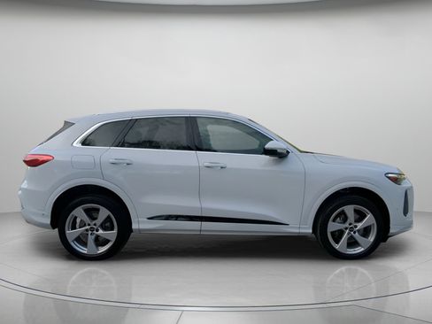 Used 2025 Audi Q5 Premium Plus AWD/4WD image 32