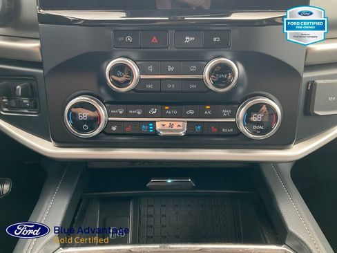 Used 2024 Ford Expedition XLT AWD/4WD image 12