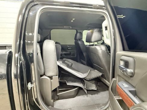 Used 2018 GMC Sierra 1500 SLT AWD/4WD image 41