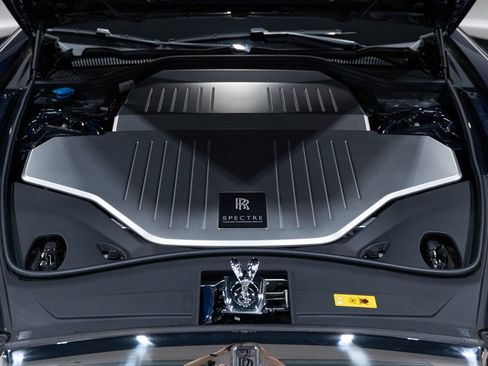Used 2024 Rolls-Royce Spectre w/ Spectre Launch Package image 43