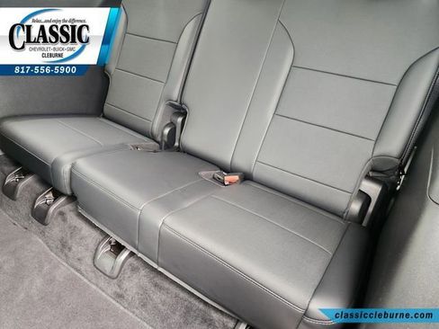 Used 2025 Buick Enclave Preferred FWD image 29