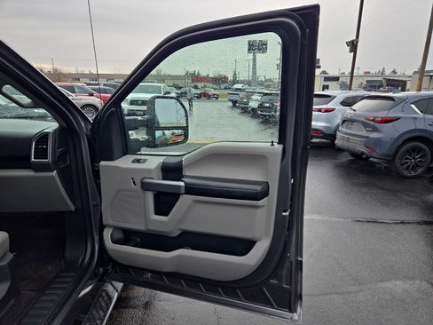 Used 2015 Ford F150 XLT w/ Equipment Group 301A Mid image 17