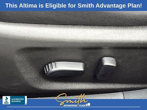 Used 2025 Nissan Altima 2.5 SV image 17