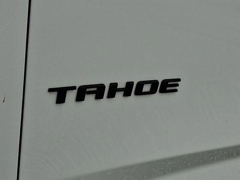 Used 2022 Chevrolet Tahoe RST w/ Sport Performance Package image 28