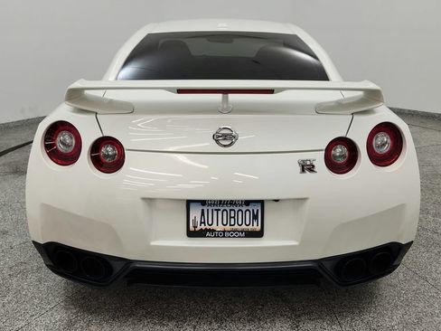 Used 2016 Nissan GT-R Premium AWD/4WD image 20