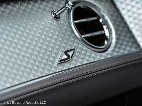 Used 2023 Bentley Continental GT V8 image 52