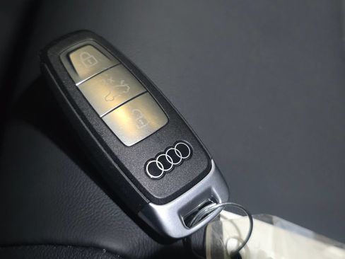 Certified 2026 Audi Q3 quattro 2.0T AWD/4WD image 32