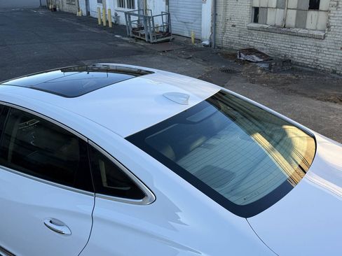 Used 2019 Buick LaCrosse Essence w/ Sun and Shade Package FWD image 31
