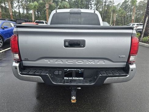 Used 2020 Toyota Tacoma SR5 image 10