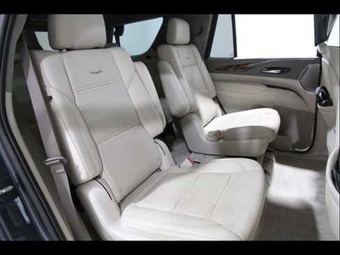 Used 2021 Cadillac Escalade Sport Platinum image 20