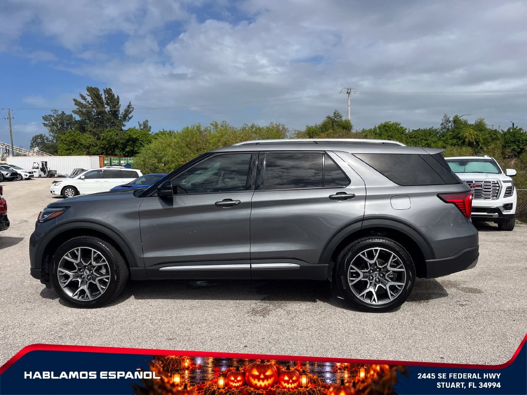 Used 2025 Ford Explorer Platinum w/ Ultimate Package AWD/4WD image 4